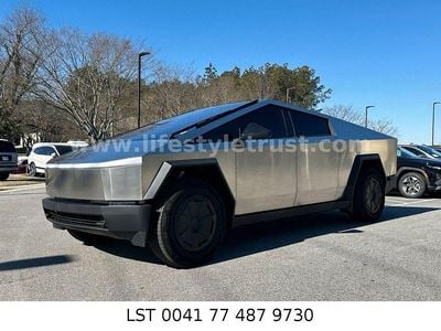 Gebraucht Tesla Cybertruck 450 kW (612 PS) 2025 Grau Pickup