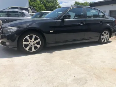 Gebraucht BMW 318 143 PS (105 kW) 2009 Schwarz Limousine