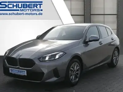 Nowe BMW 116 122 KM (89 kW) 2026 Szary Hatchback