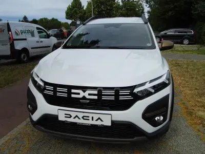 Gebraucht Dacia Jogger Extreme 101 PS (74 kW) 2025 Weiß Van / Kleinbus