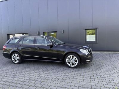 Mercedes E220