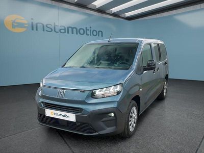 Neu Fiat Doblò 131 PS (96 kW) 2025 Blau Van / Kleinbus