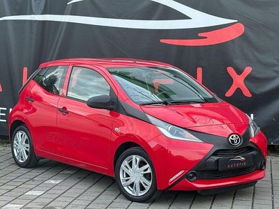 Gebraucht Toyota Aygo 69 PS (50 kW) 2014 Rot Kleinwagen