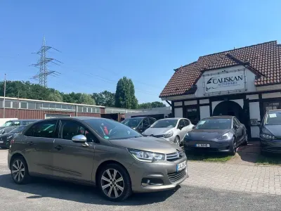 Gebraucht Citroën C4 SELECTION 131 PS (96 kW) 2016 Grau Limousine