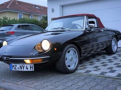 Gebraucht Alfa Romeo Spider 126 PS (92 kW) 1978 Schwarz Cabrio
