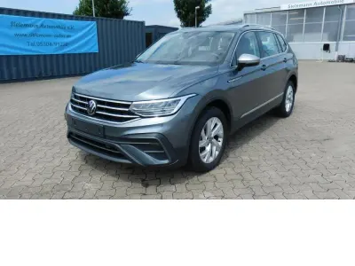 Gebraucht VW Tiguan Life 150 PS (110 kW) 2025 Platinumgreymet (metallic) SUV