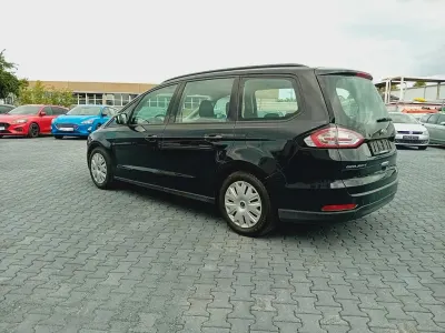 Używany Ford Galaxy 150 KM (110 kW) 2017 Czarny Minivan