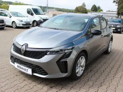 Używany Renault Clio V Evolution 94 KM (69 kW) 2025 Szary Sedan/Limuzyna