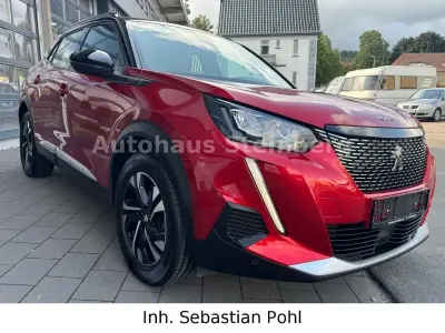 Gebraucht Peugeot 2008 Allure 131 PS (96 kW) 2020 Rot SUV