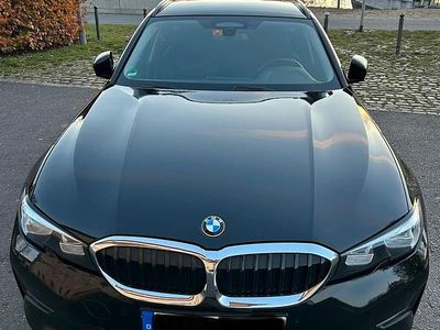 Gebraucht BMW 318 Sport Line 150 PS (110 kW) 2020 Schwarz Kombi