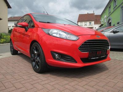 Rot Gebraucht 2014 Ford Fiesta Kleinwagen | 7.300 € (Teuer)
