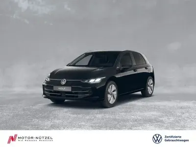 Gebraucht VW Golf VIII 150 PS (110 kW) 2025 Grenadillschwarz metallic Limousine