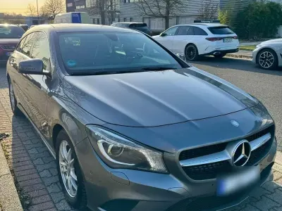 Gebraucht Mercedes CLA220 177 PS (130 kW) 2015 Grau Limousine