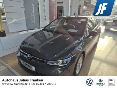 Second-hand VW Golf VIII Life 116 CP (85 kW) 2023 Gri Berlinǎ