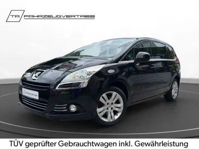 Gebraucht Peugeot 5008 Family 156 PS (114 kW) 2011 Schwarz Van / Kleinbus