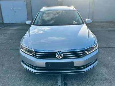 Gebraucht VW Passat 150 PS (110 kW) 2018 Silber Kombi