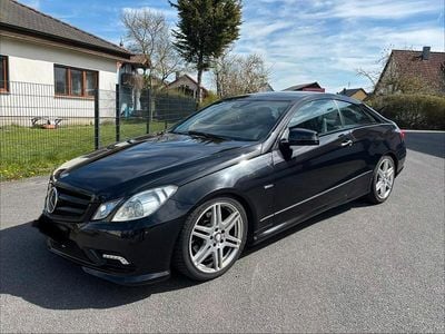Usata Mercedes E350 AMG 265 CV (194 kW) 2011 Nero Coupé