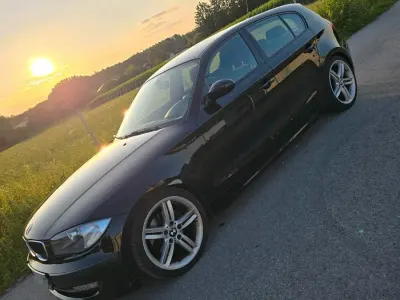 Gebraucht BMW 118 143 PS (105 kW) 2009 Schwarz Kleinwagen