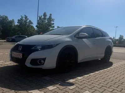 Gebraucht Honda Civic Elegance 120 PS (88 kW) 2016 Weiß Kombi