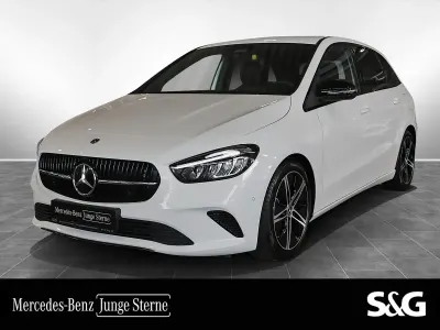 Gebraucht Mercedes B200 Night 163 PS (119 kW) 2025 Unilack polarweiß Kleinwagen