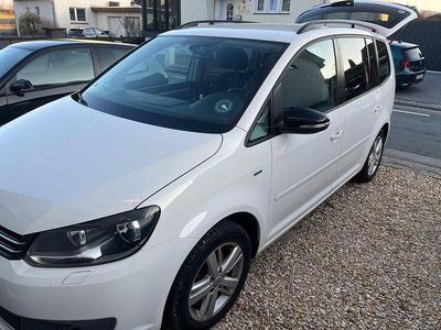 Gebraucht VW Touran Match 140 PS (102 kW) 2012 Weiß Van / Kleinbus