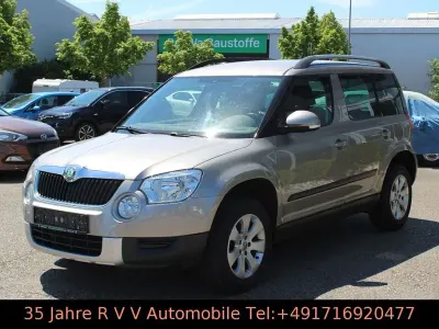 Gebraucht Skoda Yeti Plus Edition 110 PS (80 kW) 2011 Bezova capuccino/capuccino bei SUV