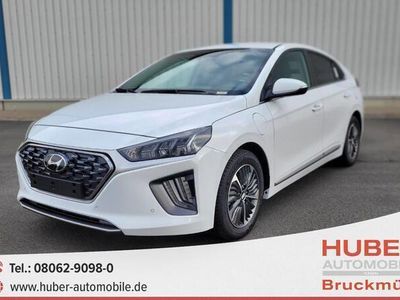 gebraucht Hyundai Ioniq PLUG-IN HYBRID 1.6 GDI 6-Gang-DCT 104 kW (141 PS) ADVANTAGE-PAKET, Radio-Navigationssystem, Display, 10,25-Zoll-Farb-Touchscreen, 17-Zoll-Leichtmetallfelgen, Smart-Key-System inkl. Start-/Stopp-Knopf, Innenspiegel automatisch abblendend, Vol