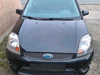 Second-hand Ford Fiesta 80 CP (58 kW) 2008 Negru Hatchback