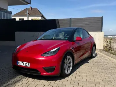 Gebraucht Tesla Model Y Long Range AWD 274 kW (373 PS) 2022 Rot SUV
