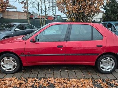 Second-hand Peugeot 306 100 CP (73 kW) 1999 Roșu Hatchback