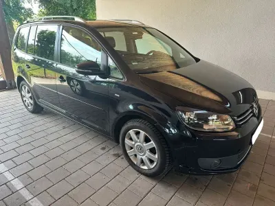 Gebraucht VW Touran Cup 105 PS (77 kW) 2014 Schwarz Van / Kleinbus