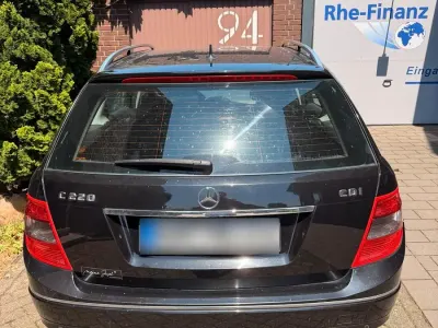 Gebraucht Mercedes C220 Avantgarde 170 PS (125 kW) 2009 Schwarz Kombi
