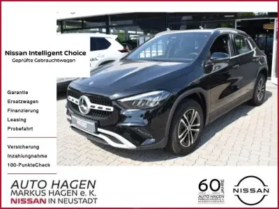 Gebraucht Mercedes GLA200 163 PS (119 kW) 2023 Schwarz SUV