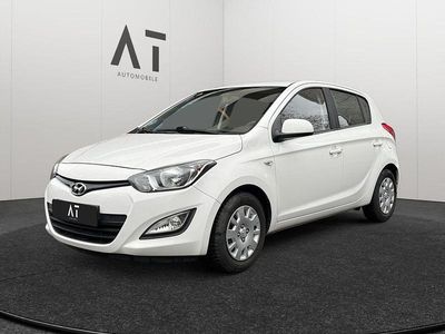 Gebraucht Hyundai i20 Edition 86 PS (63 kW) 2012 Weiß Kleinwagen
