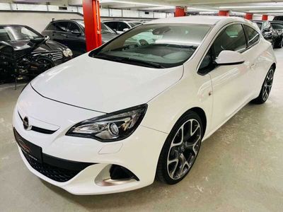 gebraucht Opel Astra GTC Astra JOPC 2.0 Turbo Performance Sitze|Navi
