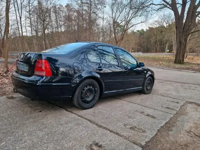 Gebraucht VW Bora 105 PS (77 kW) 2000 Blau Limousine