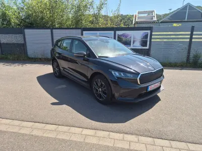 Gebraucht Skoda Enyaq iV Loft 131 kW (179 PS) 2024 Schwarz SUV