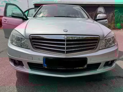 Gebraucht Mercedes C200 Classic 136 PS (100 kW) 2008 Silber Limousine
