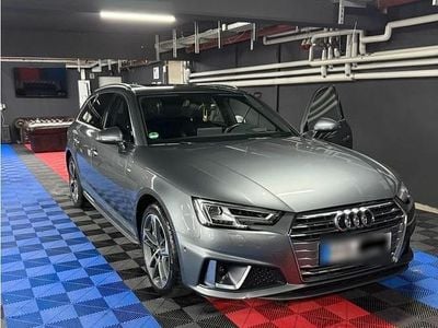Gebraucht Audi A4 S-Line 245 PS (180 kW) 2019 Grau Kombi