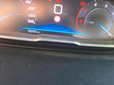 Usata Peugeot 3008 177 CV (130 kW) 2019 Blu SUV