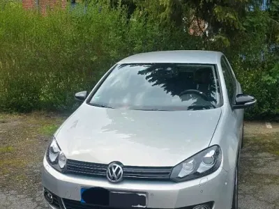 Gebraucht VW Golf VI Style 122 PS (89 kW) 2011 Silber Kleinwagen