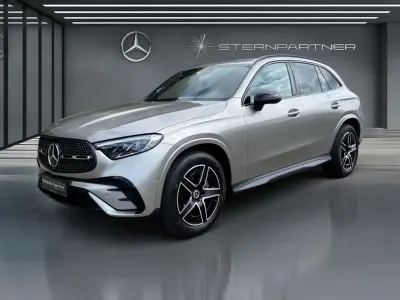 Gebraucht Mercedes GLC220 AMG 197 PS (144 kW) 2024 Silber SUV