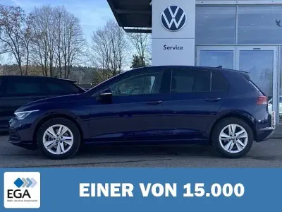 Gebraucht VW Golf VIII Life 116 PS (85 kW) 2023 Blau metallic