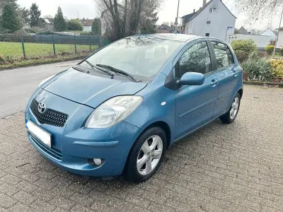 Gebraucht Toyota Yaris Executive 87 PS (63 kW) 2006 Blau Limousine