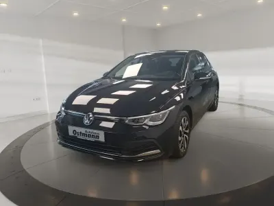 Gebraucht VW Golf VIII Active 150 PS (110 kW) 2023 Schwarz Limousine