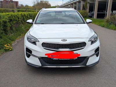 Gebraucht Kia XCeed Spirit 140 PS (102 kW) 2019 Weiß SUV