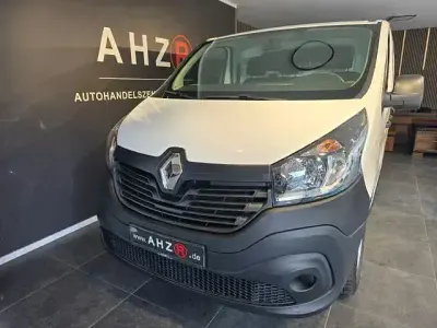 Gebraucht Renault Trafic Komfort 121 PS (88 kW) 2019 Weiß Van / Kleinbus