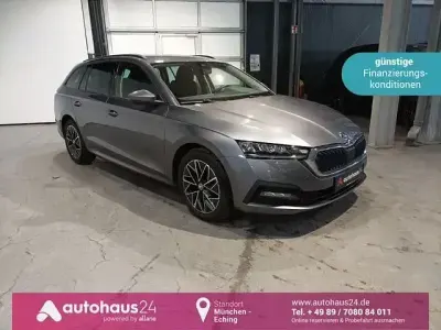 Gebraucht Skoda Octavia Clever 150 PS (110 kW) 2023 Grau Kombi