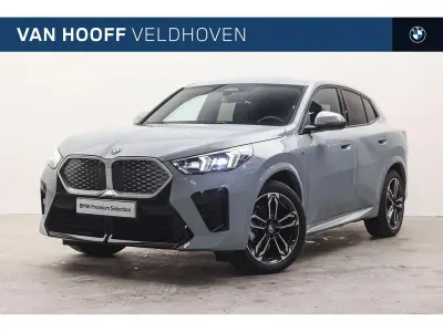 Gebraucht BMW iX2 M Sport 150 kW (204 PS) 2025 Grau SUV