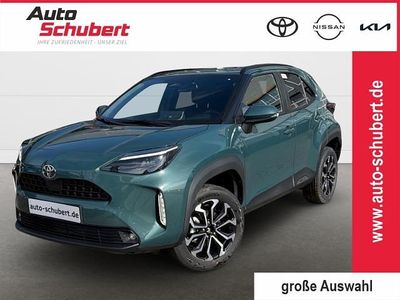 Neu Toyota Yaris Hybrid 131 PS (96 kW) 2026 Gruen Kleinwagen